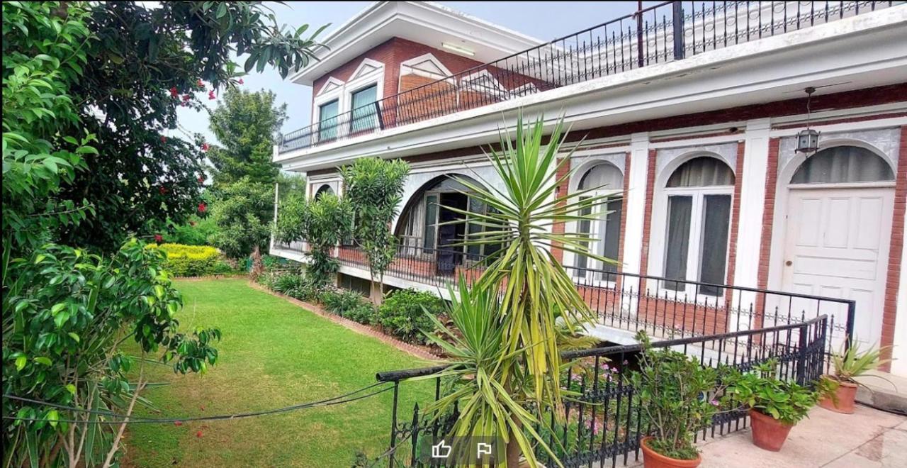 Mulberry Guest House F-10 اسلام اباد المظهر الخارجي الصورة