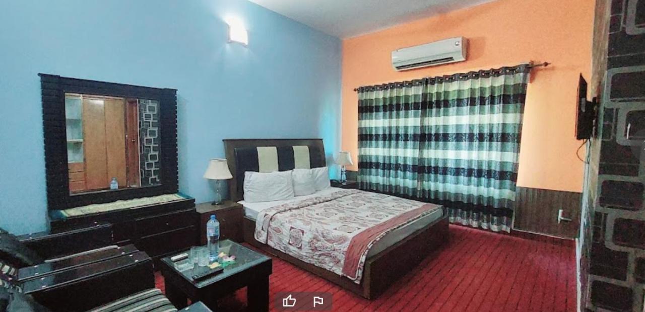 Mulberry Guest House F-10 اسلام اباد المظهر الخارجي الصورة