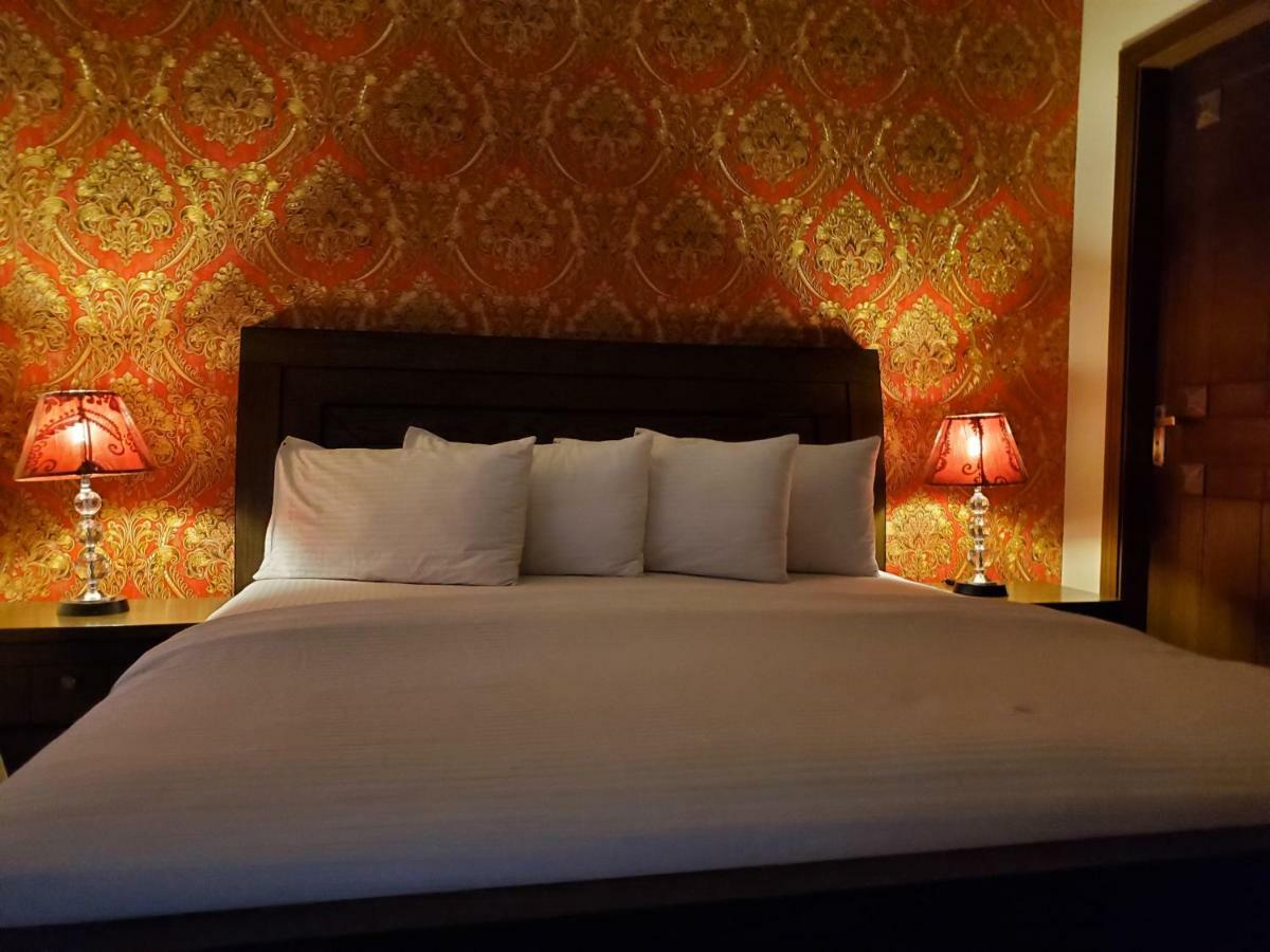 Mulberry Guest House F-10 اسلام اباد المظهر الخارجي الصورة