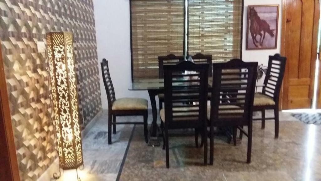 Mulberry Guest House F-10 اسلام اباد المظهر الخارجي الصورة